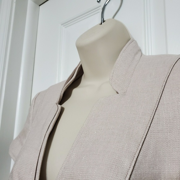 WHBM Short Sleeved Tweed Jacket Blazer Size 2 - Picture 2 of 8